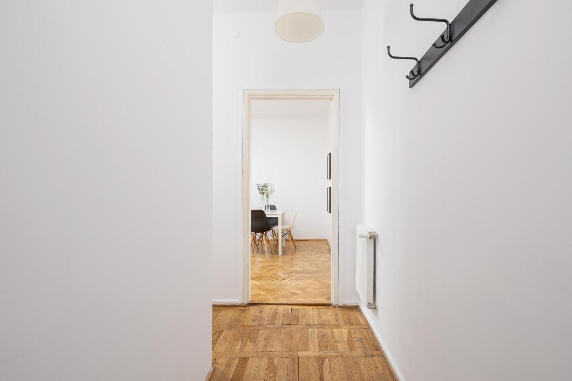 1-Bedroom Apartment With Balcony - Dluga 65 Cracovia Exterior foto