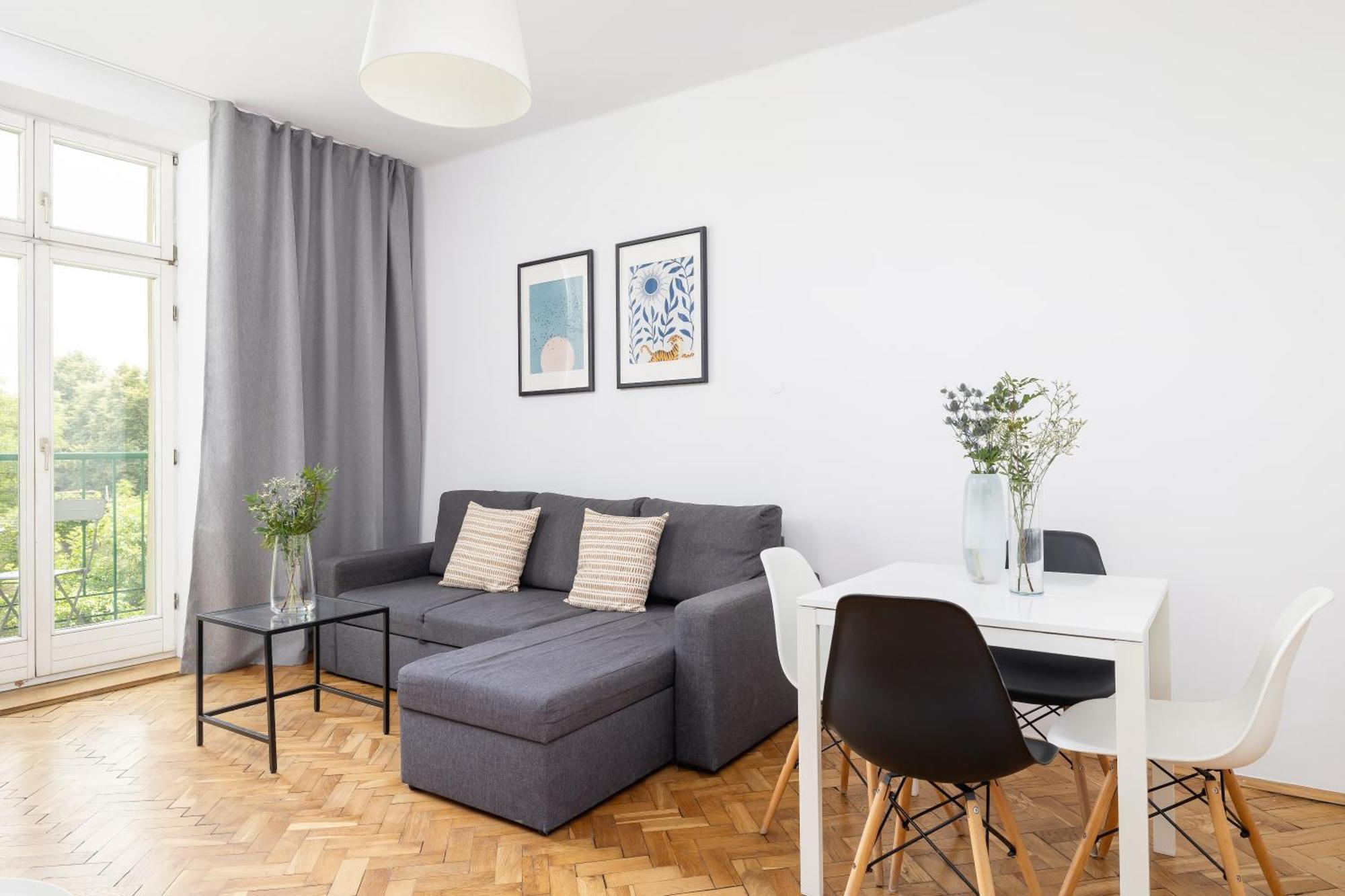 1-Bedroom Apartment With Balcony - Dluga 65 Cracovia Exterior foto
