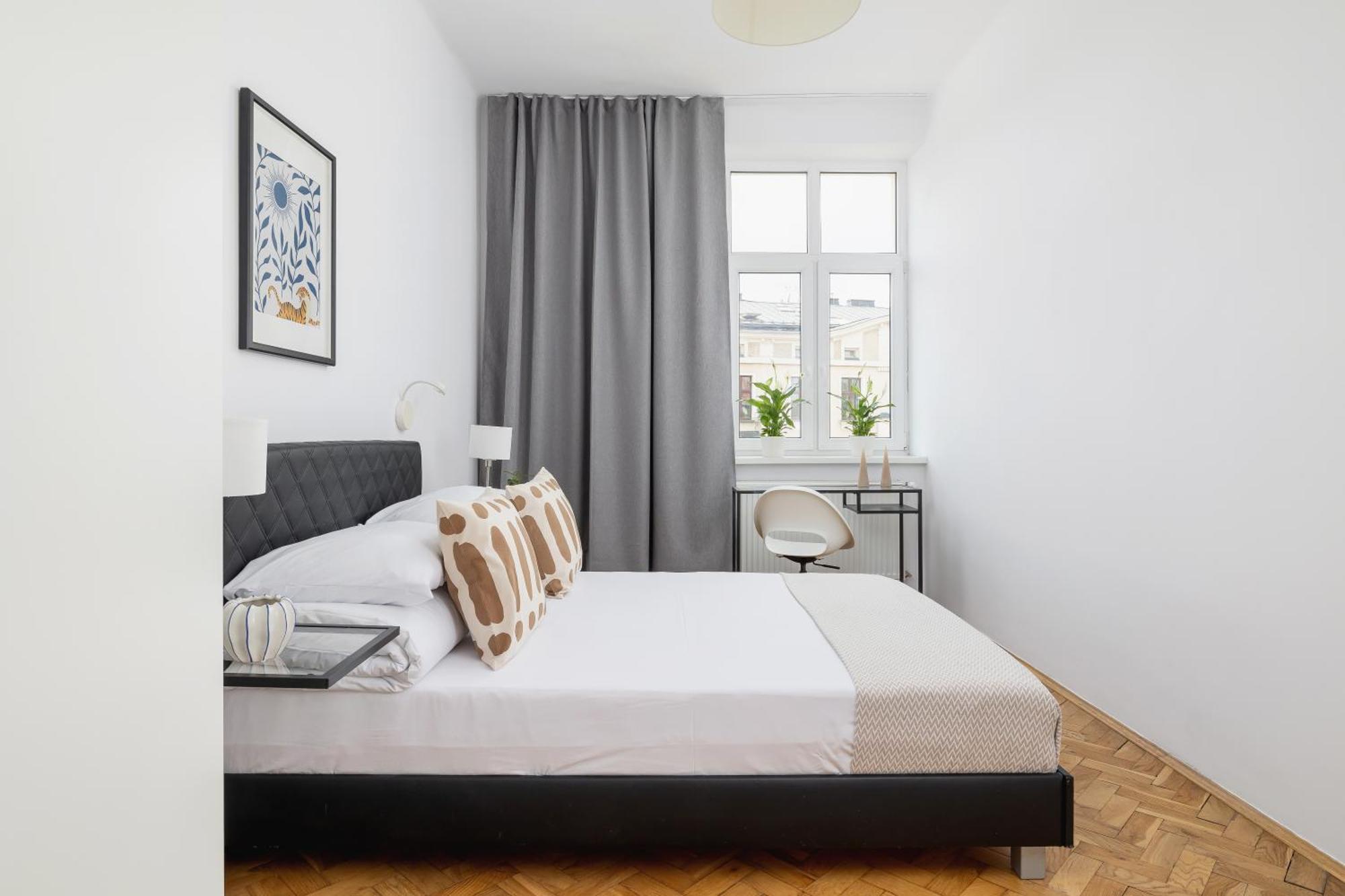 1-Bedroom Apartment With Balcony - Dluga 65 Cracovia Exterior foto
